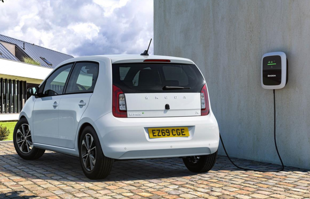 SKODA CITIGOe iV The brand’s first fullyelectric production car will