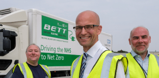 Pictured: (L-R) Fully electric HGV , driver Andrew Penn, NHS Supply Chain’s ‘s Chief Executive Andrew New and Head of Transport for NHS Supply Chain at Unipart Logistics Paul Ellis